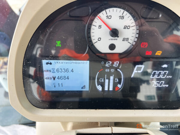Traktor 2018 Massey Ferguson 8732 Dyna VT Exclusive 4WD