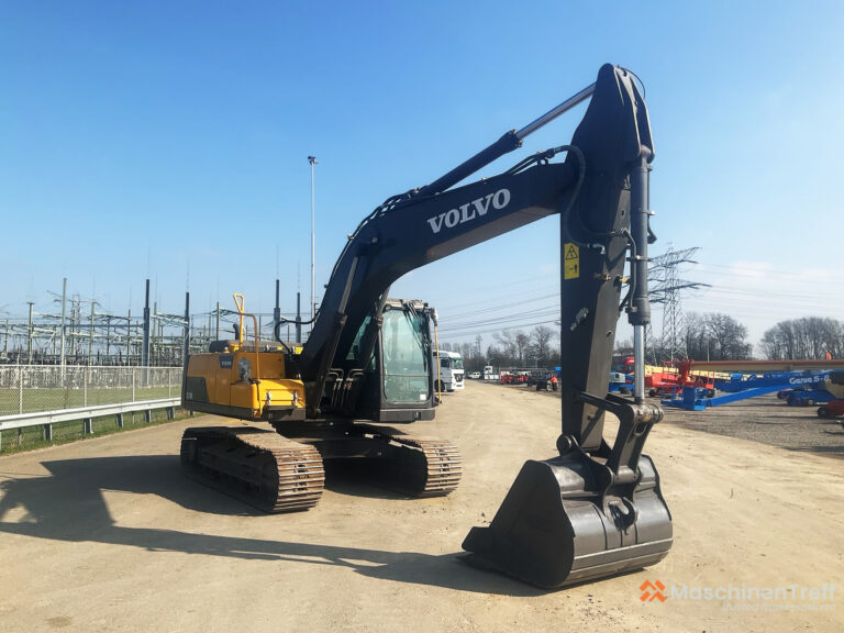 Escavadora 2023 Volvo EC210D - Não utilizada