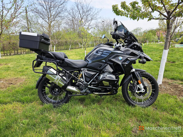 Motorcycle 2021 BMW R1250GS