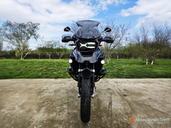 Motorcycle 2021 BMW R1250GS