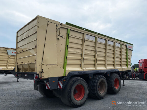 silage-trailer-2016-claas-cargos-760-business-tridem-04